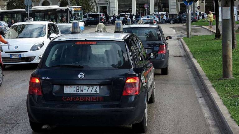 Rimini, un altro accoltellamento in stazione: 18enne ferito dopo una rapina Rimini, un altro accoltellamento in stazione: 18enne ferito dopo una rapina
