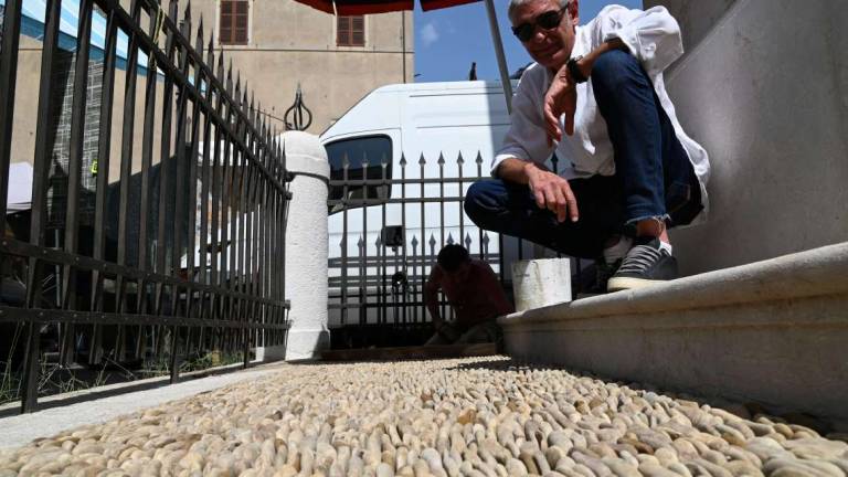 Forlì, la statua della Madonna del Fuoco ritorna al passato Forlì, la statua della Madonna del Fuoco ritorna al passato