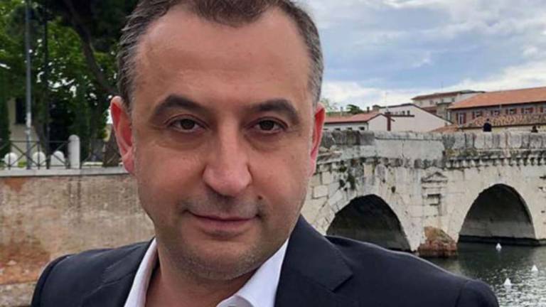 Rimini. Ravaglioli lancia la sua lista e si candida a sindaco Rimini. Ravaglioli lancia la sua lista e si candida a sindaco