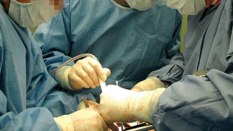 Cotignola, paraplegica dopo intervento: 5 medici indagati Cotignola, paraplegica dopo intervento: 5 medici indagati