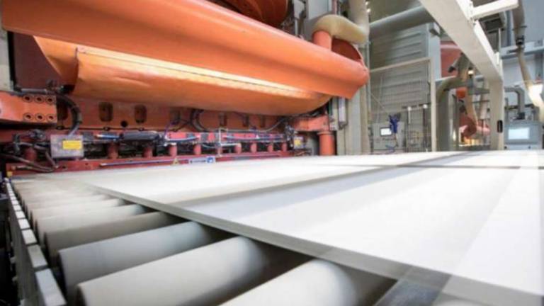 Il fuoco incrociato dei costi sull’industria ceramica Il fuoco incrociato dei costi sull’industria ceramica