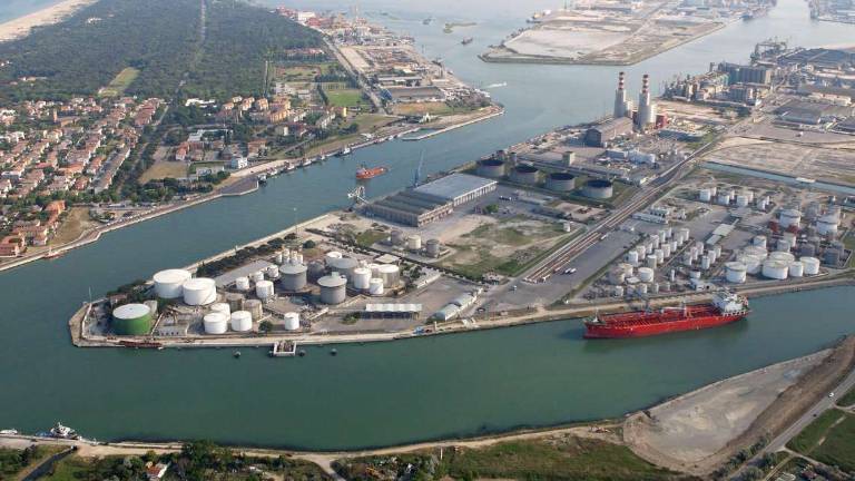 Ravenna, porto: movimenti in calo nel semestre Ravenna, porto: movimenti in calo nel semestre