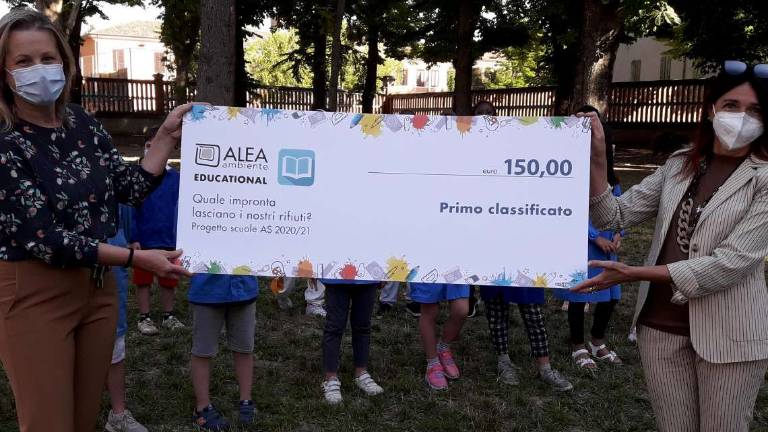 Forlì. Alea, la raccolta differenziata si impara già a scuola Forlì. Alea, la raccolta differenziata si impara già a scuola