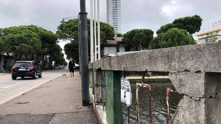 Cesenatico, carenze strutturali al ponte di viale Roma Cesenatico, carenze strutturali al ponte di viale Roma