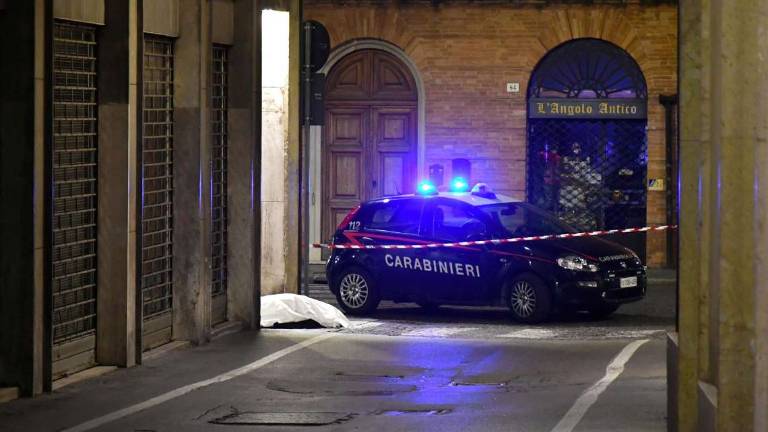 Forlì, muore in strada: malore fatale per un 64enne in bici Forlì, muore in strada: malore fatale per un 64enne in bici