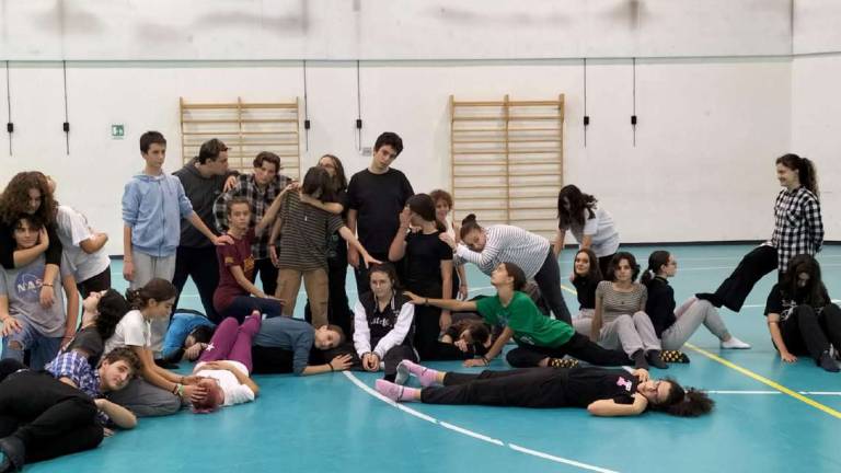 Liceo Monti di Cesena, in 48 al laboratorio di teatro coi carcerati Liceo Monti di Cesena, in 48 al laboratorio di teatro coi carcerati
