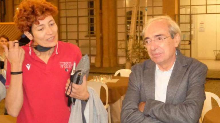 Basket A1 donne, alla E-Work non si poteva restare Fermi: «Inevitabile l'esonero di Ballardini, ora voglio la scossa» Basket A1 donne, alla E-Work non si poteva restare Fermi: «Inevitabile l'esonero di Ballardini, ora voglio la scossa»
