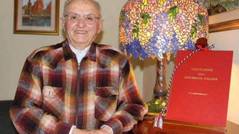 Cervia, morto Domenico Pavirani, ultimo testimone della Liberazione Cervia, morto Domenico Pavirani, ultimo testimone della Liberazione