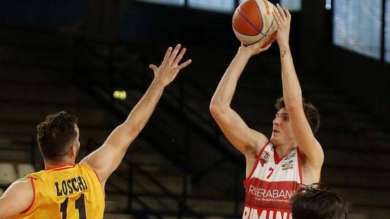 Basket B, Rimini finalmente con la rosa al completo Basket B, Rimini finalmente con la rosa al completo