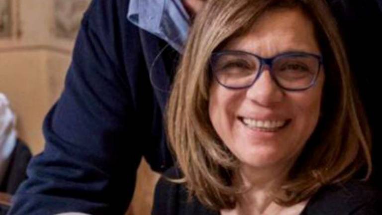 A Savignano l'inviata di Barbara D'Urso per le coltellate alla speaker di Radio Gamma: intervista rinviata A Savignano l'inviata di Barbara D'Urso per le coltellate alla speaker di Radio Gamma: intervista rinviata