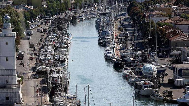 Rimini, dragaggio dell'imboccatura del porto canale: via libera ai lavori Rimini, dragaggio dell'imboccatura del porto canale: via libera ai lavori