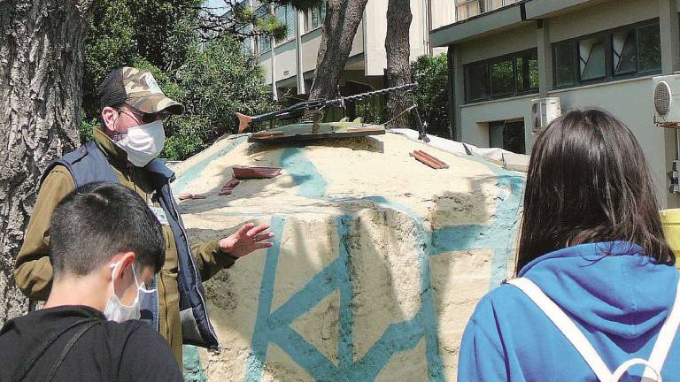Cesenatico, studenti delle medie alla scoperta dei bunker di guerra Cesenatico, studenti delle medie alla scoperta dei bunker di guerra