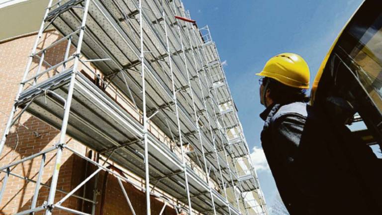 Rimini, superbonus 110: le palazzine restano in attesa Rimini, superbonus 110: le palazzine restano in attesa