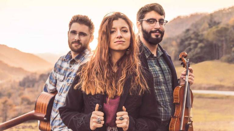 Etilisti Noti a Predappio fra musica celtica e tradizione romagnola Etilisti Noti a Predappio fra musica celtica e tradizione romagnola
