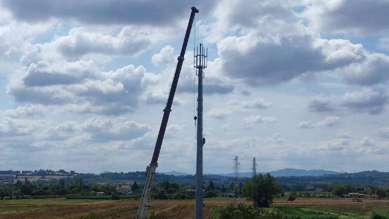 Rimini. Nuova antenna a Santa Giustina, il Comitato ringrazia: Ora ci manca solo una bella discarica Rimini. Nuova antenna a Santa Giustina, il Comitato ringrazia: Ora ci manca solo una bella discarica