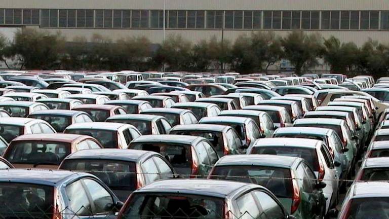 Ravenna, sale la vendita di auto dopo la grande paura del lockdown Ravenna, sale la vendita di auto dopo la grande paura del lockdown