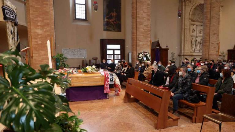 Calcio D, Forlì: l'addio a Di Fabio: l'intenso ricordo del figlio Calcio D, Forlì: l'addio a Di Fabio: l'intenso ricordo del figlio