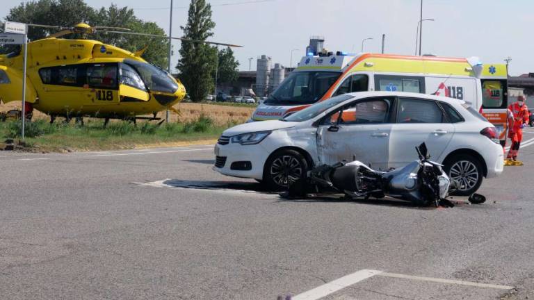Incidente a Lugo, ferito 31enne motociclista forlivese Incidente a Lugo, ferito 31enne motociclista forlivese