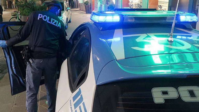 Cervia: ubriaco in auto, causa un incidente e scappa Cervia: ubriaco in auto, causa un incidente e scappa