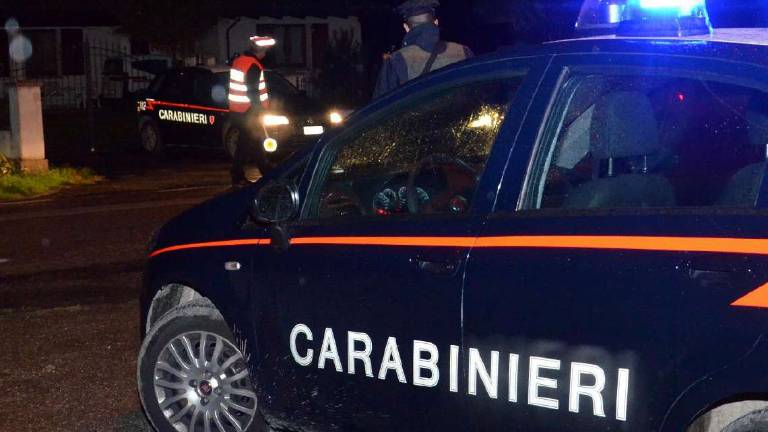 Lugo, ribalta i cassonetti dopo l'evasione e ingerisce mix di farmaci Lugo, ribalta i cassonetti dopo l'evasione e ingerisce mix di farmaci