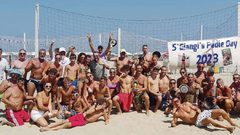 Rimini. Tutti in spiaggia per ricordare Gianluca Grossi Rimini. Tutti in spiaggia per ricordare Gianluca Grossi