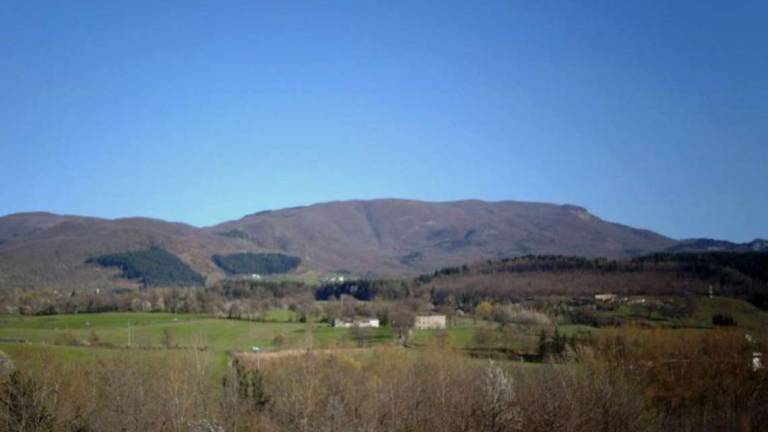 Verghereto, presentato parco eolico con 6 pale sul Monte Comero Verghereto, presentato parco eolico con 6 pale sul Monte Comero
