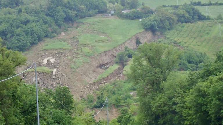 Fontanelice, cade per il terreno franato. Grave un anziano Fontanelice, cade per il terreno franato. Grave un anziano