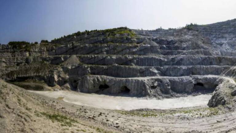 Imola, camminata del Cai: No all'ampliamento della cava Imola, camminata del Cai: No all'ampliamento della cava