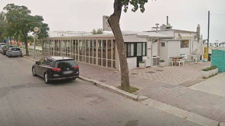Rimini. Il bar ristorante Nido batte la Soprintendenza: Il locale in spiaggia non va abbattuto Rimini. Il bar ristorante Nido batte la Soprintendenza: Il locale in spiaggia non va abbattuto