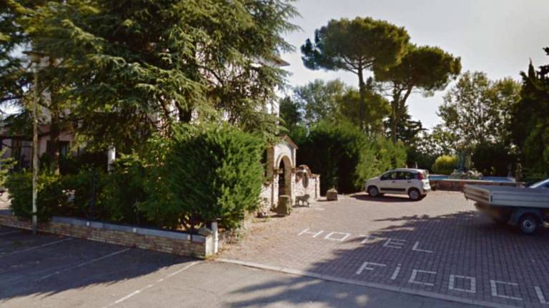 Cervia, Capodanno abusivo al Ficocle durante il Covid: a processo il titolare Cervia, Capodanno abusivo al Ficocle durante il Covid: a processo il titolare