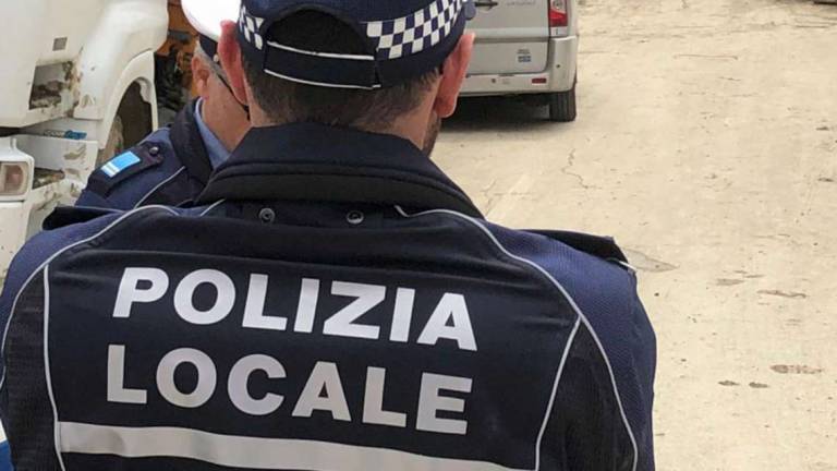 Sospeso due volte e trasferito, vigile fa causa per stalking Sospeso due volte e trasferito, vigile fa causa per stalking