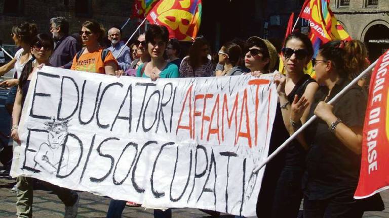 Forlì. Scatta la protesta di 450 educatori scolastici Forlì. Scatta la protesta di 450 educatori scolastici