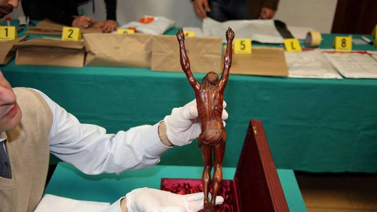 Rimini. Crocifisso di Michelangelo? Per il perito è solo un “bluff” Rimini. Crocifisso di Michelangelo? Per il perito è solo un “bluff”