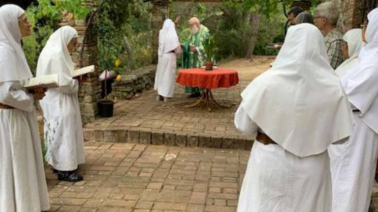 Cesena, i seguaci di padre Orfeo replicano alla sospensione Cesena, i seguaci di padre Orfeo replicano alla sospensione