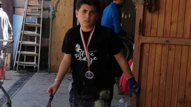 Cesena, a 12 anni spala fango per giorni e poi vince ai Mondiali di beach tennis Cesena, a 12 anni spala fango per giorni e poi vince ai Mondiali di beach tennis