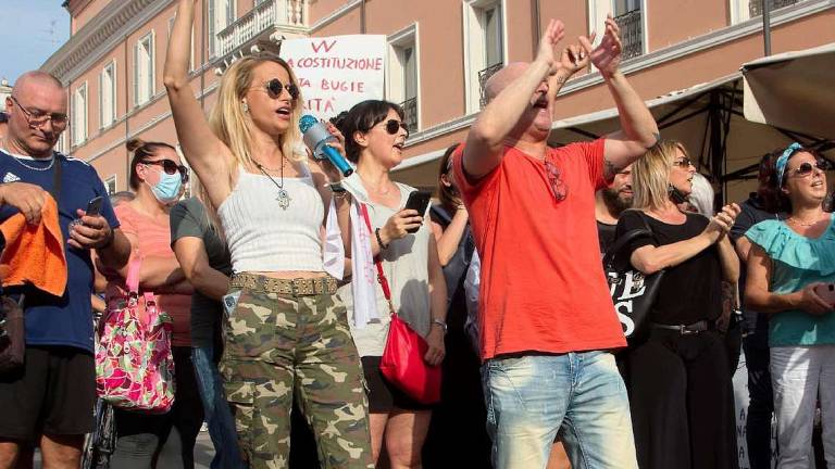 Focolaio in un hotel di lusso di Milano Marittima: 15 contagiati Focolaio in un hotel di lusso di Milano Marittima: 15 contagiati