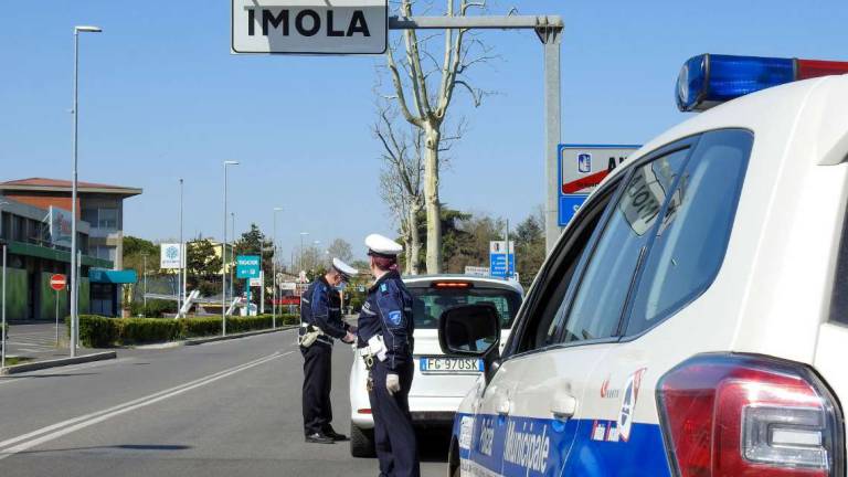 Imola, autovelox in funzione sull'asse attrezzato Imola, autovelox in funzione sull'asse attrezzato