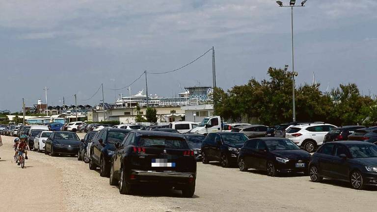 Stradelli, la rabbia dei bagnini a Ravenna: parte la petizione Stradelli, la rabbia dei bagnini a Ravenna: parte la petizione