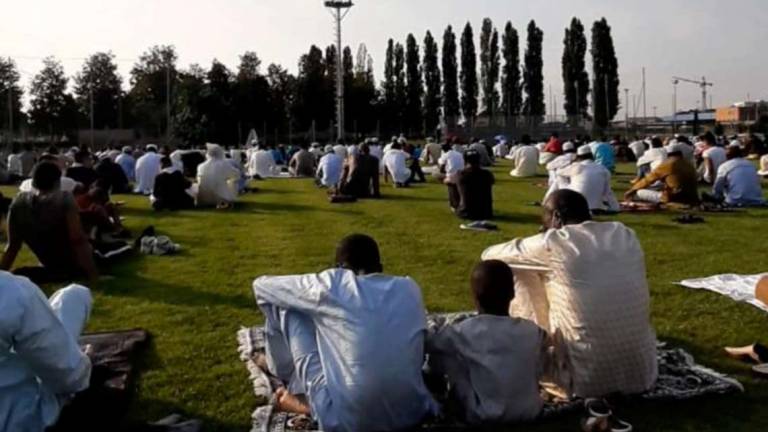 Festa del sacrificio all'aperto per la comunità islamica di Cesena Festa del sacrificio all'aperto per la comunità islamica di Cesena
