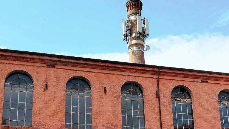 Forlì, le antenne per la telefonia deturpano la Vecchia Filanda Forlì, le antenne per la telefonia deturpano la Vecchia Filanda