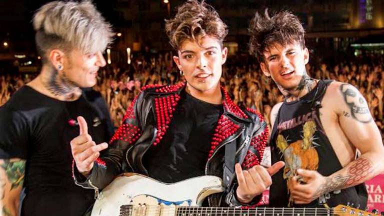 The Kolors, Bravi e Graziani scaldano l'estate di Riccione The Kolors, Bravi e Graziani scaldano l'estate di Riccione