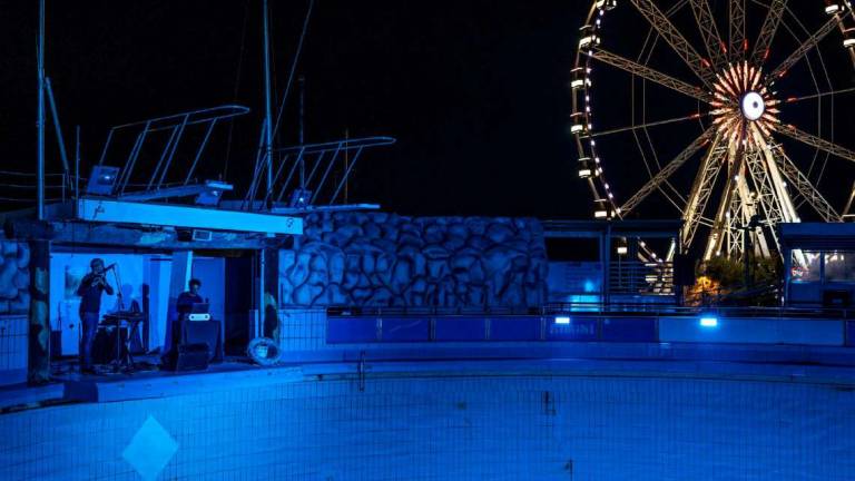 Battistini, Mina e i suoni del mare all'ex delfinario Battistini, Mina e i suoni del mare all'ex delfinario