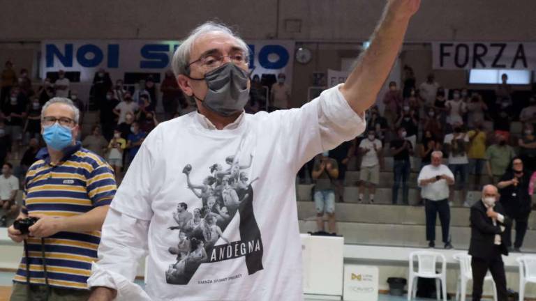 Basket A1 donne, Fermi: E-Work, puoi salvarti Basket A1 donne, Fermi: E-Work, puoi salvarti
