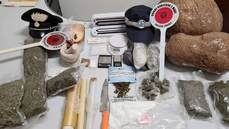 Gatteo: 5 chili di marijuana, 19enne condannato a 3 anni Gatteo: 5 chili di marijuana, 19enne condannato a 3 anni