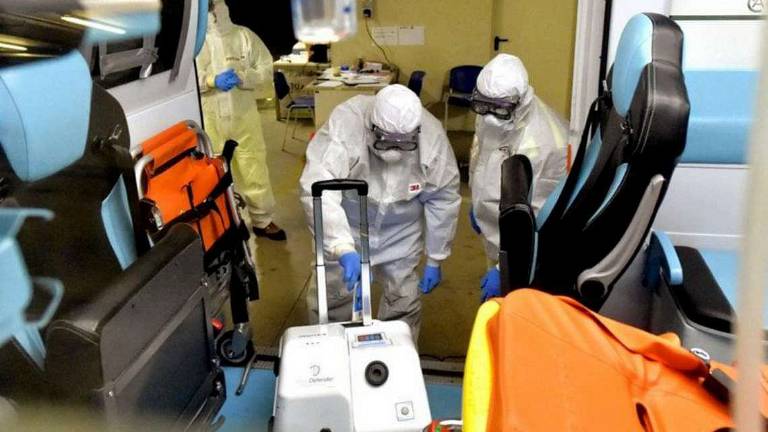 La quarantena a chi? Malata di Covid in fuga per le vacanze a Cesenatico: 86enne denunciata La quarantena a chi? Malata di Covid in fuga per le vacanze a Cesenatico: 86enne denunciata