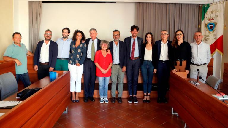 I vertici di Confartigianato cesenate con alcuni dei sindaci partecipanti all’incontro di Mercato Saraceno I vertici di Confartigianato cesenate con alcuni dei sindaci partecipanti all’incontro di Mercato Saraceno
