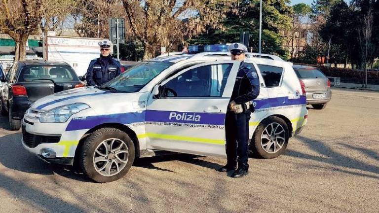 Faenza, assicurazioni online false: truffatore incastrato Faenza, assicurazioni online false: truffatore incastrato