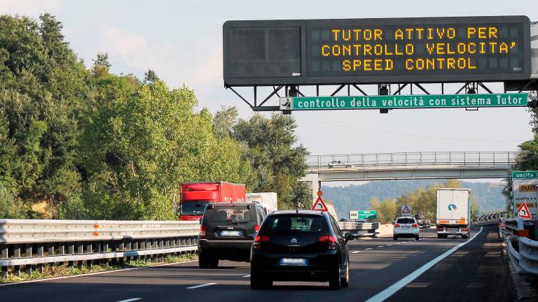 Autostrada A14: ecco i nuovi tutor tra Rimini, Riccione e Cattolica, occhio alle regole alla guida Autostrada A14: ecco i nuovi tutor tra Rimini, Riccione e Cattolica, occhio alle regole alla guida