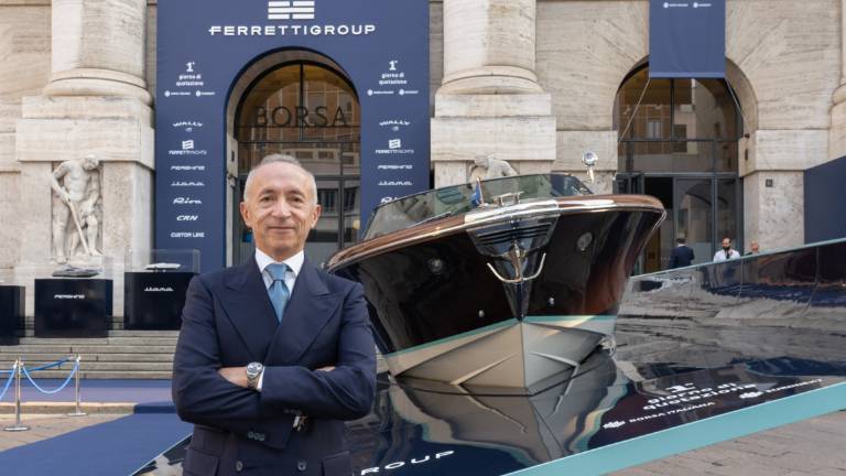 Forlì, Ferretti debutta in Borsa e ormeggia uno yacht in Piazza Affari a Milano Forlì, Ferretti debutta in Borsa e ormeggia uno yacht in Piazza Affari a Milano