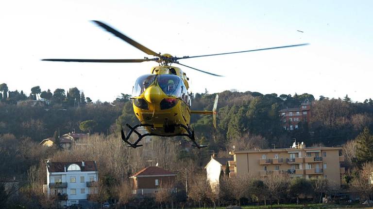 Perde il controllo dell'auto a Ranchio: trauma toracico e costole rotte Perde il controllo dell'auto a Ranchio: trauma toracico e costole rotte